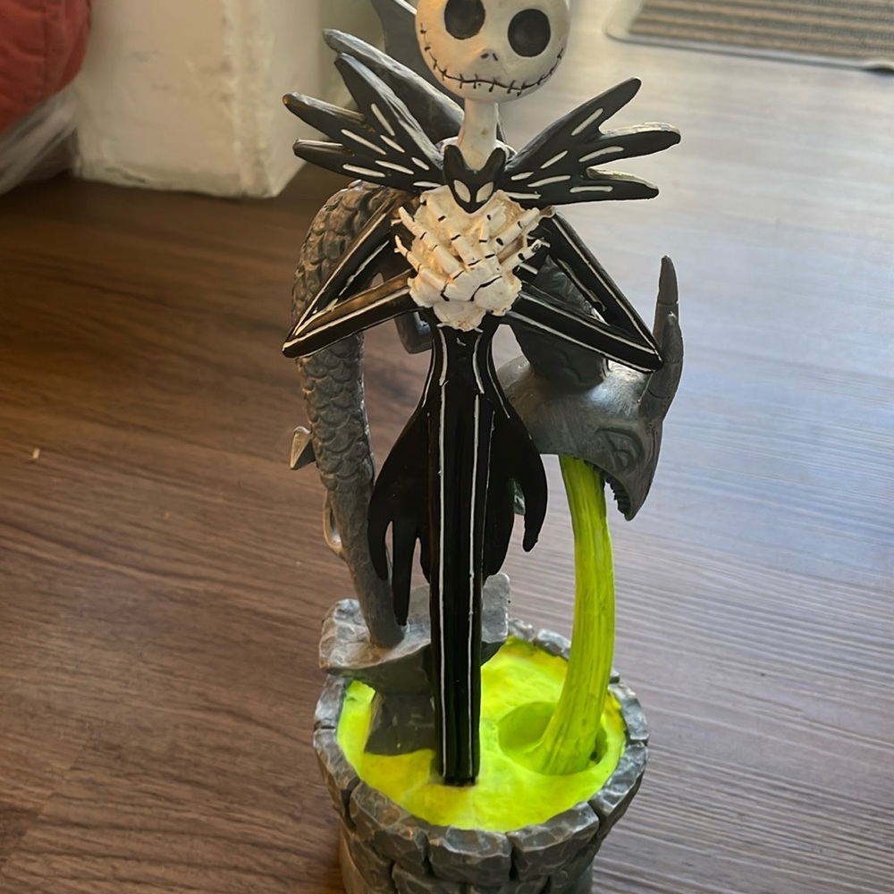 Disney Nightmare Before Christmas Figure Size 13”